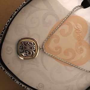Beautiful NEW Brighton necklace